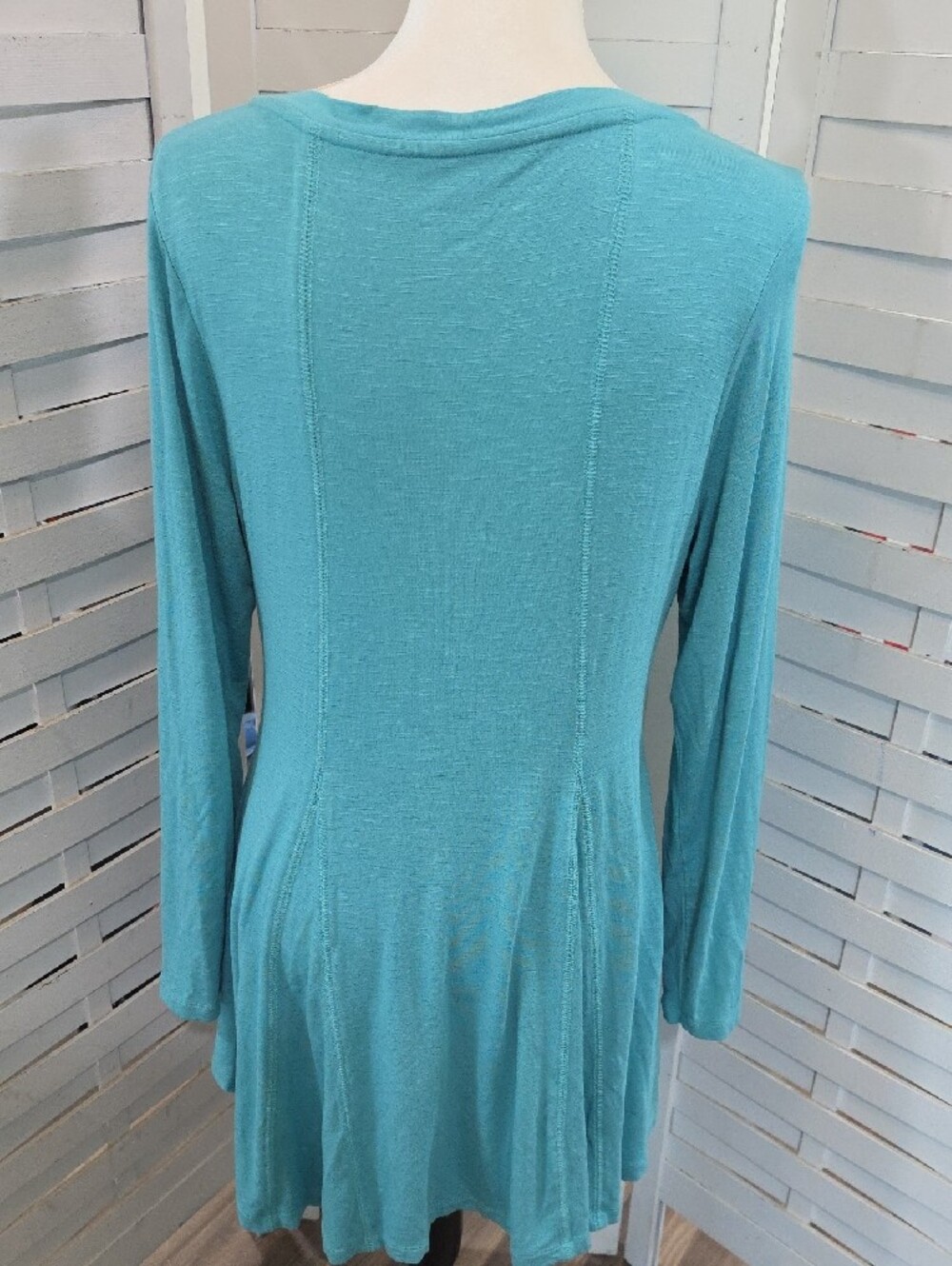 Soft Surroundings Light Teal V-Neck Long Sleeve Swing Top Size Medium - Picture 4 of 4